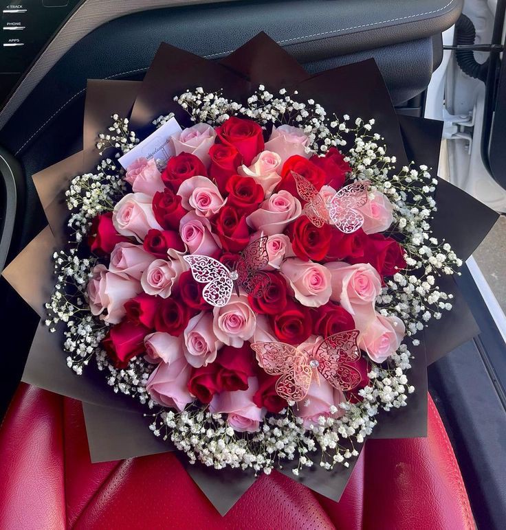 Order fresh flower bouquets Nairobi